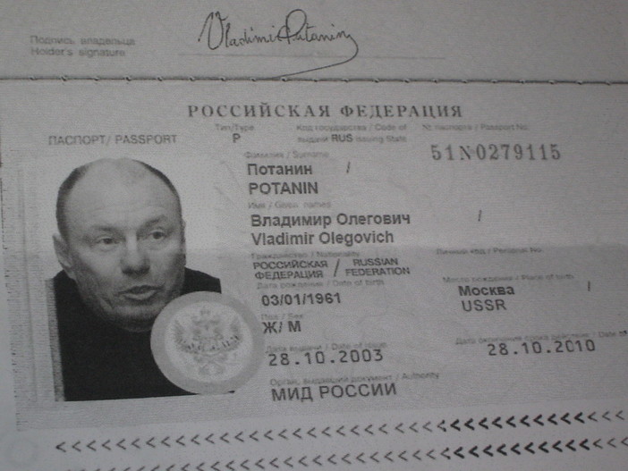 Imperia: ancora sconosciuto l'autore della burla dell'acquisto di Villa Carpeneto