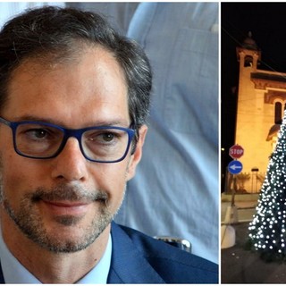 Bordighera: l'albero di Natale è arrivato, il sindaco Ingenito replica a Trucchi sul ritardo "Solo un problema logistico"