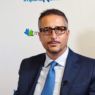 Dalle case popolari all'intelligenza artificiale fino alle concessioni balneari: Antonio Parolini affronta tre temi importanti anche in provincia