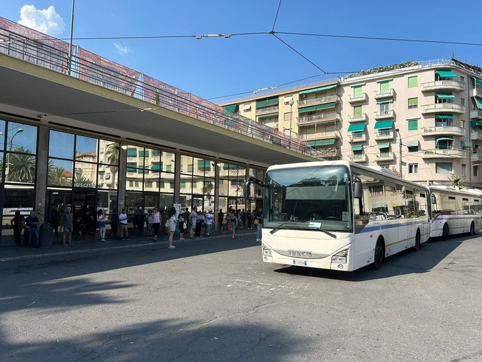 Sanremo, disservizi del servizio di trasporto pubblico locale: la replica dell'Amministrazione provinciale Sanremo, disservizi del servizio di trasporto pubblico locale: la replica dell'Amministrazione provinciale