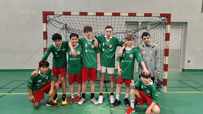 Pallamano, prestazione straordinaria dell'Abc Bordighera: i ragazzi vincono in trasferta (Foto e video)