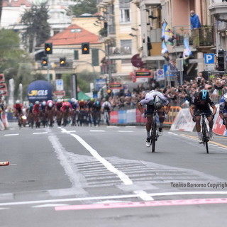 Ciclismo: Mario Cattaneo punta al 'Tour de France' a Sanremo ed all'arrivo della 'Classicissima' in via Rava (Video)