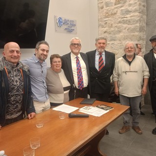 "La sapienza di Ermete: una chiave per comprendere l'Universo", a Sanremo primo incontro dell'Aquila Revelans (Foto) "La sapienza di Ermete: una chiave per comprendere l'Universo", a Sanremo primo incontro dell'Aquila Revelans (Foto)