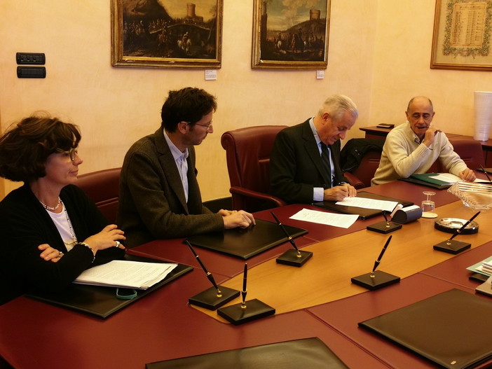 Imperia: firmato questa mattina l'accordo tra Comune e Rfi, lavori per oltre un milione di euro Imperia: firmato questa mattina l'accordo tra Comune e Rfi, lavori per oltre un milione di euro