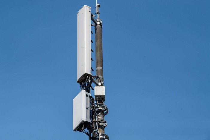 Prende la strada del Consiglio di Stato la guerra per l’antenna telefonica di Diano Marina