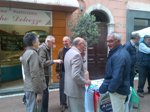 Amministrative: mattinata ad Oneglia e tappa a Torrazza per il candidato sindaco Erminio Annoni
