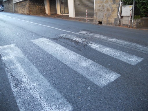 Sanremo: tre incidenti in pochi minuti per gli asfalti viscidi a causa delle leggere piogge delle ultime ore Sanremo: tre incidenti in pochi minuti per gli asfalti viscidi a causa delle leggere piogge delle ultime ore