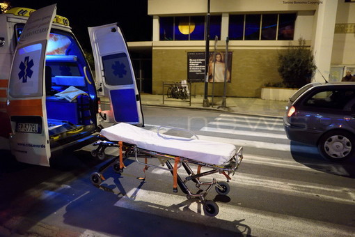 Sanremo: anziano investito sulle strisce in corso Cavallotti, trasportato all'ospedale 'Borea'