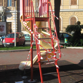 Imperia: atti di vandalismo nei parchi della città, la mail di Giovanni Bonifazio