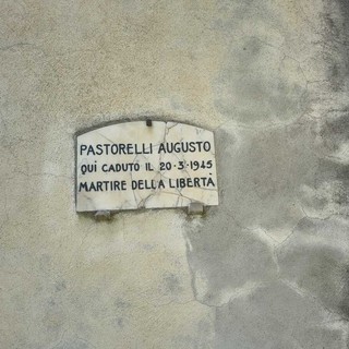 Montalto Carpasio, targa commemorativa di Augusto Pastorelli