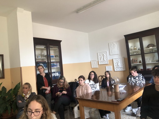 Sanremo: dai ragazzi del Cassini sviluppata una App in aiuto delle persone malate di Alzheimer Sanremo: dai ragazzi del Cassini sviluppata una App in aiuto delle persone malate di Alzheimer