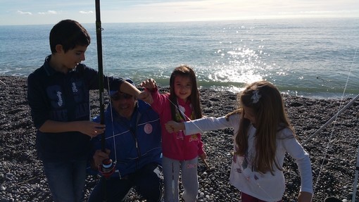 Vallecrosia: grande partecipazione all'iniziativa benefica, "A pesca con papà" Vallecrosia: grande partecipazione all'iniziativa benefica, "A pesca con papà"
