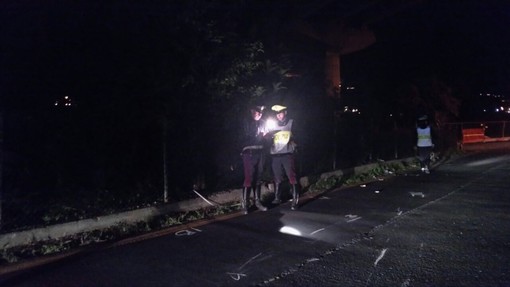 Diano San Pietro: anziano esce dalla stazione e si trova su una strada poco illuminata, viene falciato da una 18enne in scooter Diano San Pietro: anziano esce dalla stazione e si trova su una strada poco illuminata, viene falciato da una 18enne in scooter