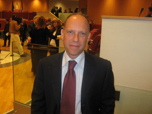 Parcheggi dell'ospedale a pagamento, Saso: “Segno di stupidità politica” Parcheggi dell'ospedale a pagamento, Saso: “Segno di stupidità politica”