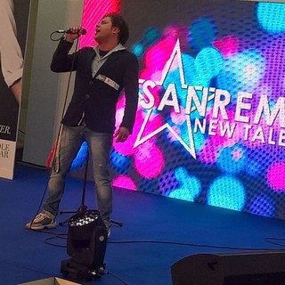 Con lo staff del Bahama Star venerdì e sabato di karaoke e Halloween all'Insomnia Cafè per "la notte oscura di Sanremo"