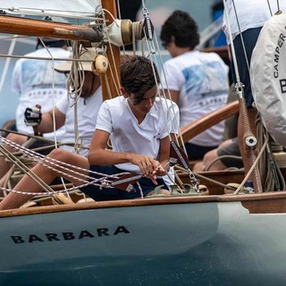 "Il respiro del vento", 'Barbara' la barca coetanea di Imperia che al Raduno spegnerà 100 candeline