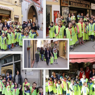 Sanremo: i bimbi della scuola dell'Infanzia Santa Marta a lezione presso i negozi storici della città
