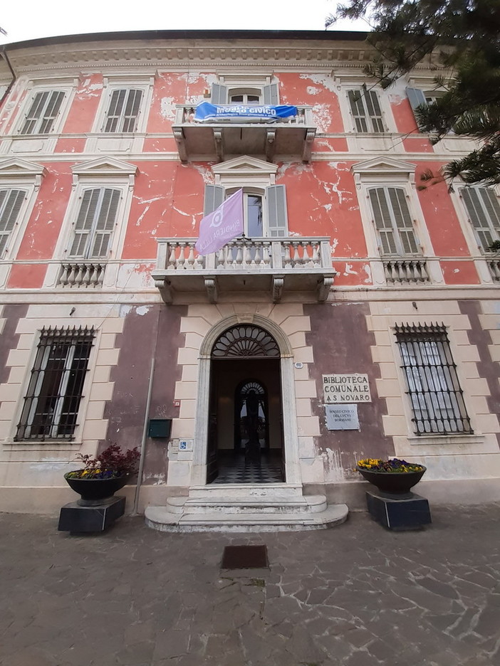 Diano Marina: la Bandiera Lilla a favore del turismo da parte di persone con disabilità sventola al Palazzo del Parco