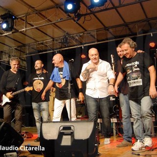 Bordighera: Aldo Tagliapietra, ex frontman de Le Orme e ut New Trolls alla rassegna "d'Autore e d'Amore" 2016 Bordighera: Aldo Tagliapietra, ex frontman de Le Orme e ut New Trolls alla rassegna "d'Autore e d'Amore" 2016