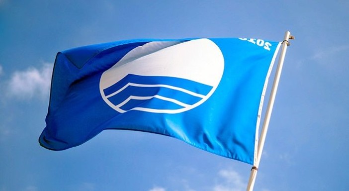 Nuove regole sulla Bandiera Blu, per ottenere il vessillo va garantita la sorveglianza sulle spiagge libere: a rischio molti lidi in provincia Nuove regole sulla Bandiera Blu, per ottenere il vessillo va garantita la sorveglianza sulle spiagge libere: a rischio molti lidi in provincia