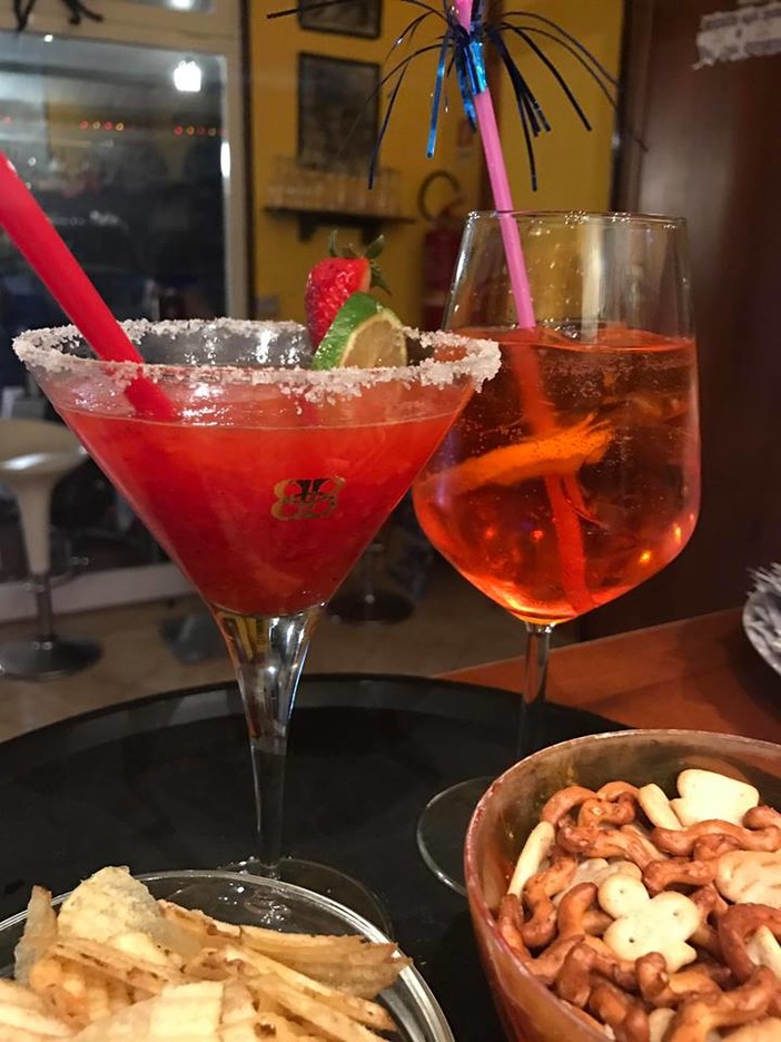 Dalla colazione in poi, il Bahama Star è il locale che fa per tè!