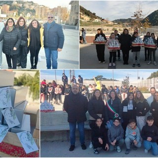 Sensibilizzazione ecologica, borracce in alluminio per i ragazzi delle scuole di Vallecrosia (Foto) Sensibilizzazione ecologica, borracce in alluminio per i ragazzi delle scuole di Vallecrosia (Foto)