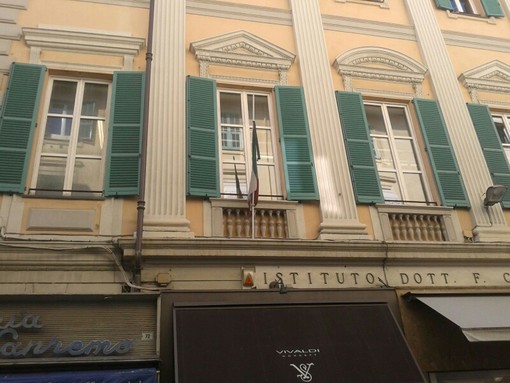 Sanremo a lutto per l’uccisione di Assad. Bandiera a mezz’asta al Museo e alla Biblioteca