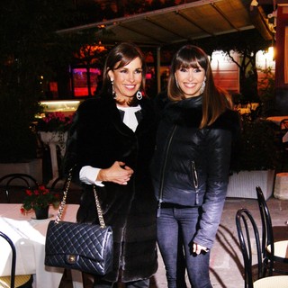 Le sorelle Parodi per la cena in coppia scelgono Da Vittorio: le foto