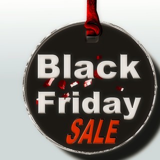 Serravalle Outlet: si entra nel vivo dello shopping natalizio tra nuove boutique e Black Friday