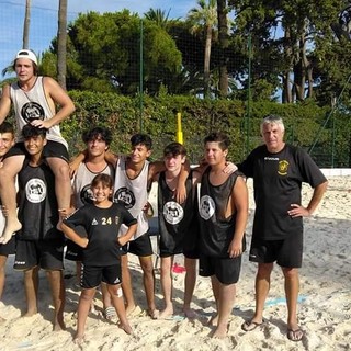 Pallamano, i Blak Corsairs di Ventimiglia si aggiudicano il torneo di Beach Handball, Trofeo Picaud a Cannes (foto) Pallamano, i Blak Corsairs di Ventimiglia si aggiudicano il torneo di Beach Handball, Trofeo Picaud a Cannes (foto)