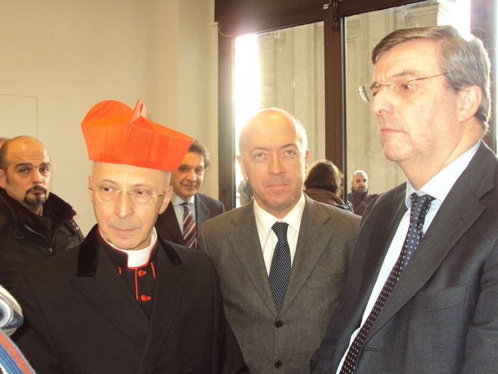 Il Cardinale Bagnasco, il consigliere Donzella e il presidente Burlando Il Cardinale Bagnasco, il consigliere Donzella e il presidente Burlando