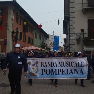 La Banda Musica di Pompeiana in trasferta a Cavour (Torino) per l'evento Tuttomele La Banda Musica di Pompeiana in trasferta a Cavour (Torino) per l'evento Tuttomele