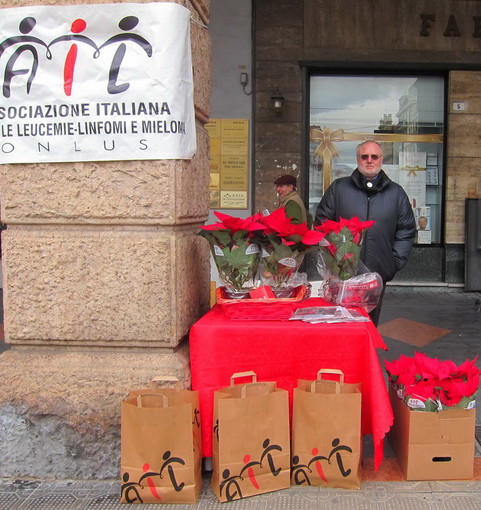 Il banchetto dell'AIL Il banchetto dell'AIL