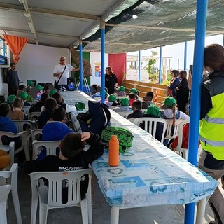 Inquinamento e cambiamento climatico: i Marinai d'Italia ospitano i bimbi di Vallecrosia al Mare, Soldano e San Biagio