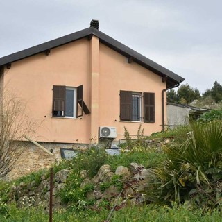 Bimba morta a Bordighera, in tv il racconto choc di un’amica di famiglia: “Aveva lividi ovunque" Bimba morta a Bordighera, in tv il racconto choc di un’amica di famiglia: “Aveva lividi ovunque"