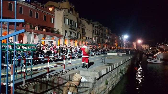 Imperia: dopo due anni di stop a causa del Covid torna sabato prossimo 'Babbo Natale vien dal mare' Imperia: dopo due anni di stop a causa del Covid torna sabato prossimo 'Babbo Natale vien dal mare'