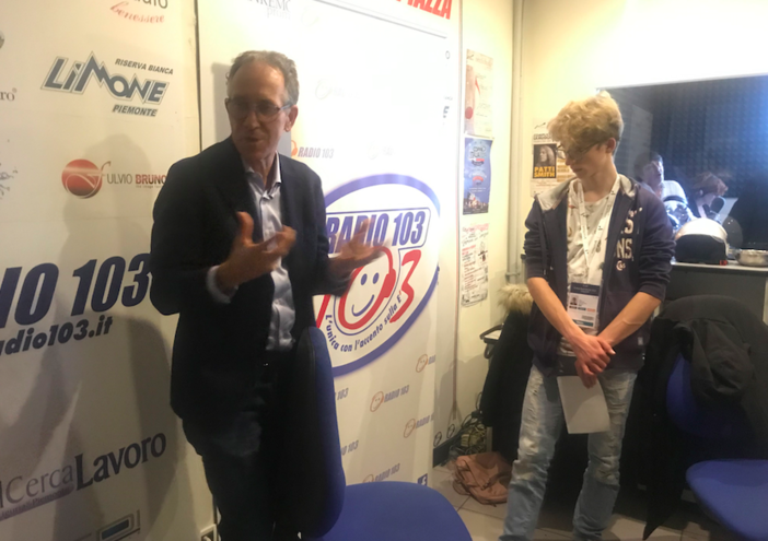 Primarul Biancheri întâlnește elevii proiectului “Sanremo Internațional” Primarul Biancheri întâlnește elevii proiectului “Sanremo Internațional”