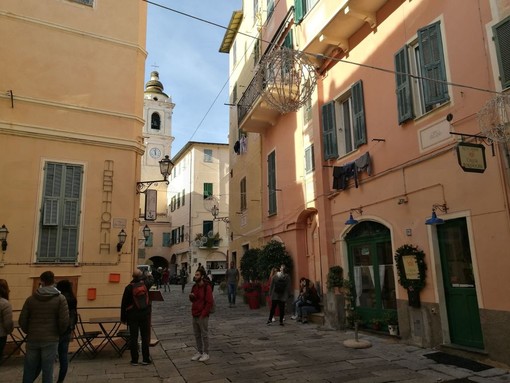 Bordighera: nessun countdown in piazza del Popolo, le misure di sicurezza impediscono il Capodanno nel centro storico Bordighera: nessun countdown in piazza del Popolo, le misure di sicurezza impediscono il Capodanno nel centro storico
