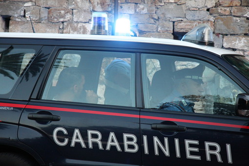 Sanremo: i Carabinieri scoprono un altro 'supermarket' della droga in via Agosti Sanremo: i Carabinieri scoprono un altro 'supermarket' della droga in via Agosti