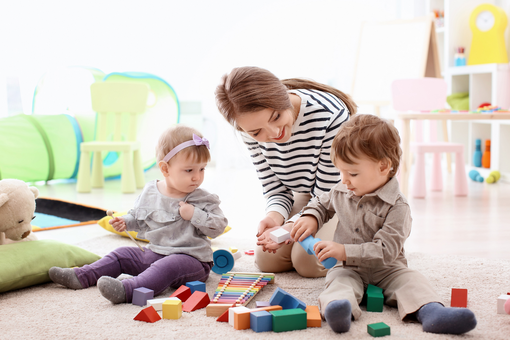 Incontri informativi gratuiti per aspiranti Babysitter e Assistenti alla persona Incontri informativi gratuiti per aspiranti Babysitter e Assistenti alla persona