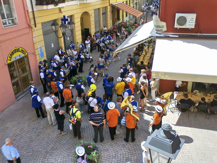 Ventimiglia:  via le tasse di occupazione suolo pubblico per i commercianti di via Hanbury e via Ruffini