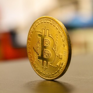 Come funzionano i Bitcoin e, in effetti, cosa sono?