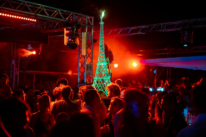 Sanremo: il 35% al chiuso non basta, il Bay Club rimane aperto anche a ottobre Sanremo: il 35% al chiuso non basta, il Bay Club rimane aperto anche a ottobre