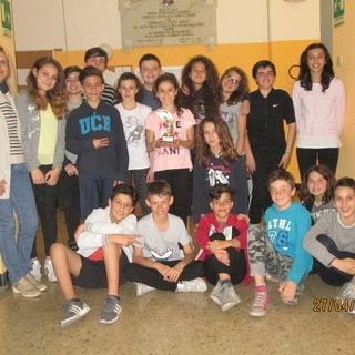 Imperia: la classe 2^ E Scuola Secondaria G.Boine vince un premio al Video Festival Imperia: la classe 2^ E Scuola Secondaria G.Boine vince un premio al Video Festival