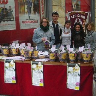 Sanremo: svolto ieri il banchetto del Leo Club a favore del Gruppo Italiano Les
