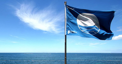 Bordighera: assegnata la 28esima Bandiera Blu delle spiagge e a la seconda Bandiera Blu per gli approdi