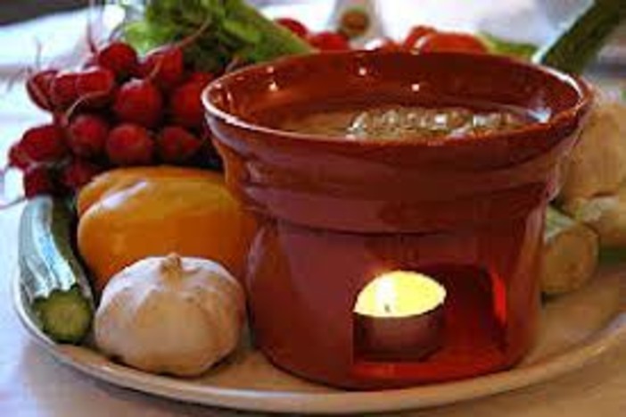 Bordighera, serata dedicata alla bagna caoda nel fujot al ristorante La Reserve Bordighera, serata dedicata alla bagna caoda nel fujot al ristorante La Reserve