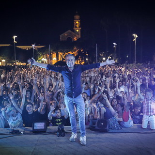 Diano Marina: questa sera ultima serata dello show condotto da Gianni Rossi 'Balliamoci l'estate' Diano Marina: questa sera ultima serata dello show condotto da Gianni Rossi 'Balliamoci l'estate'