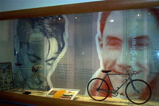 Nelle sale del Casino di Sanremo in mostra la bicicletta di Costante Girardengo Nelle sale del Casino di Sanremo in mostra la bicicletta di Costante Girardengo
