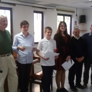 San Bartolomeo al Mare: consegnate le borse di studio dedicate alla memoria di Alfea Possavino Delucis San Bartolomeo al Mare: consegnate le borse di studio dedicate alla memoria di Alfea Possavino Delucis